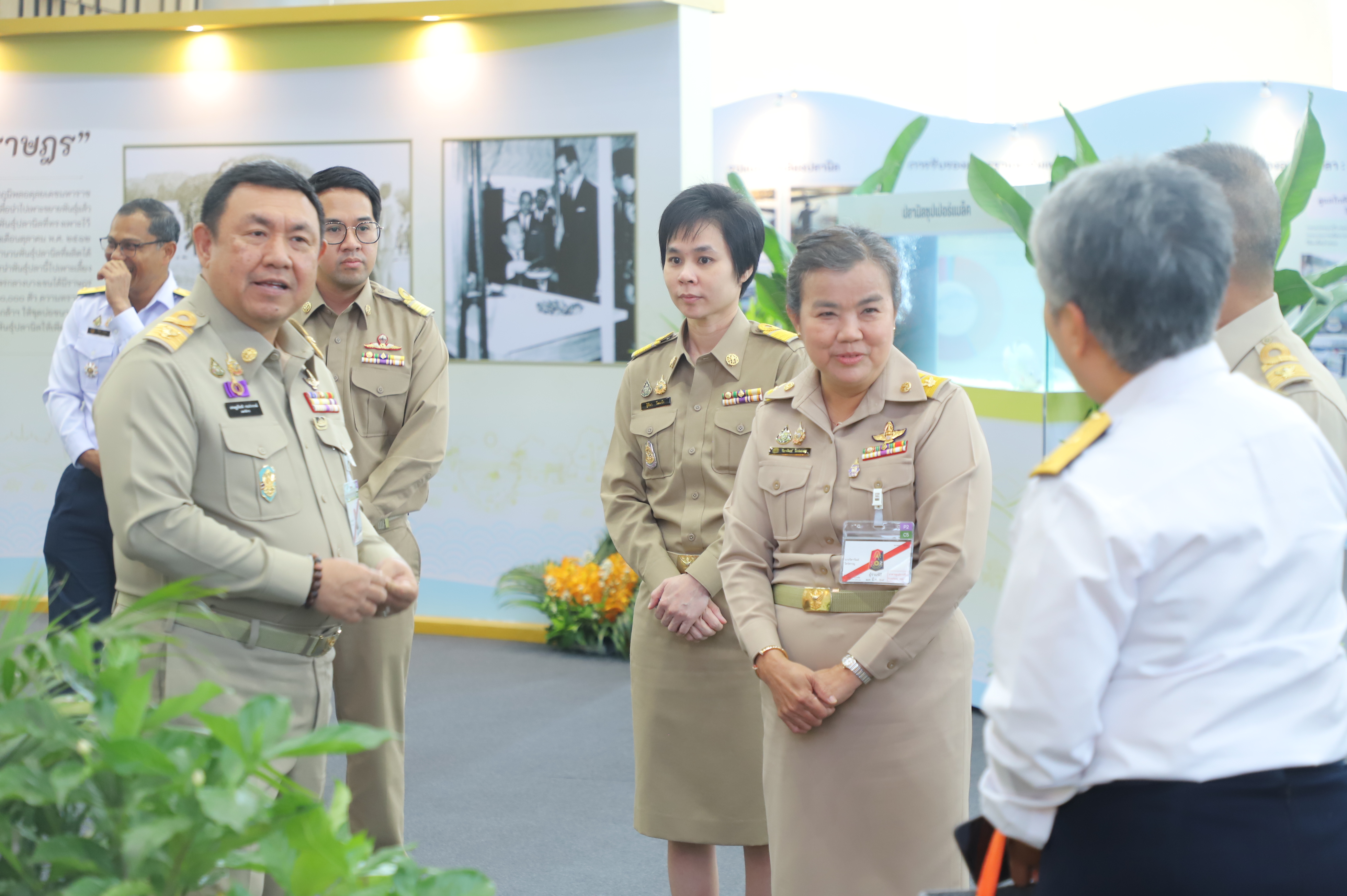 title - เลขาฯ ส.ป.ก. เฝ้ารับเสด็จ สมเด็จพระกนิษฐาธิราชเจ้า กรมสมเด็จพระเทพรัตนราชสุดาฯ สยามบรมราชกุมารี ทรงเป็นองค์ประธานเปิดงาน 60 ปี ปลานิลพระราชทาน เพื่อปวงชนชาวไทย